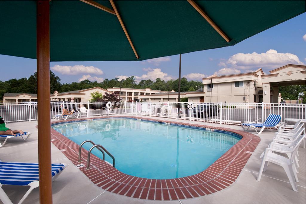 Hibiscus Inn & Suites Absecon Exterior photo