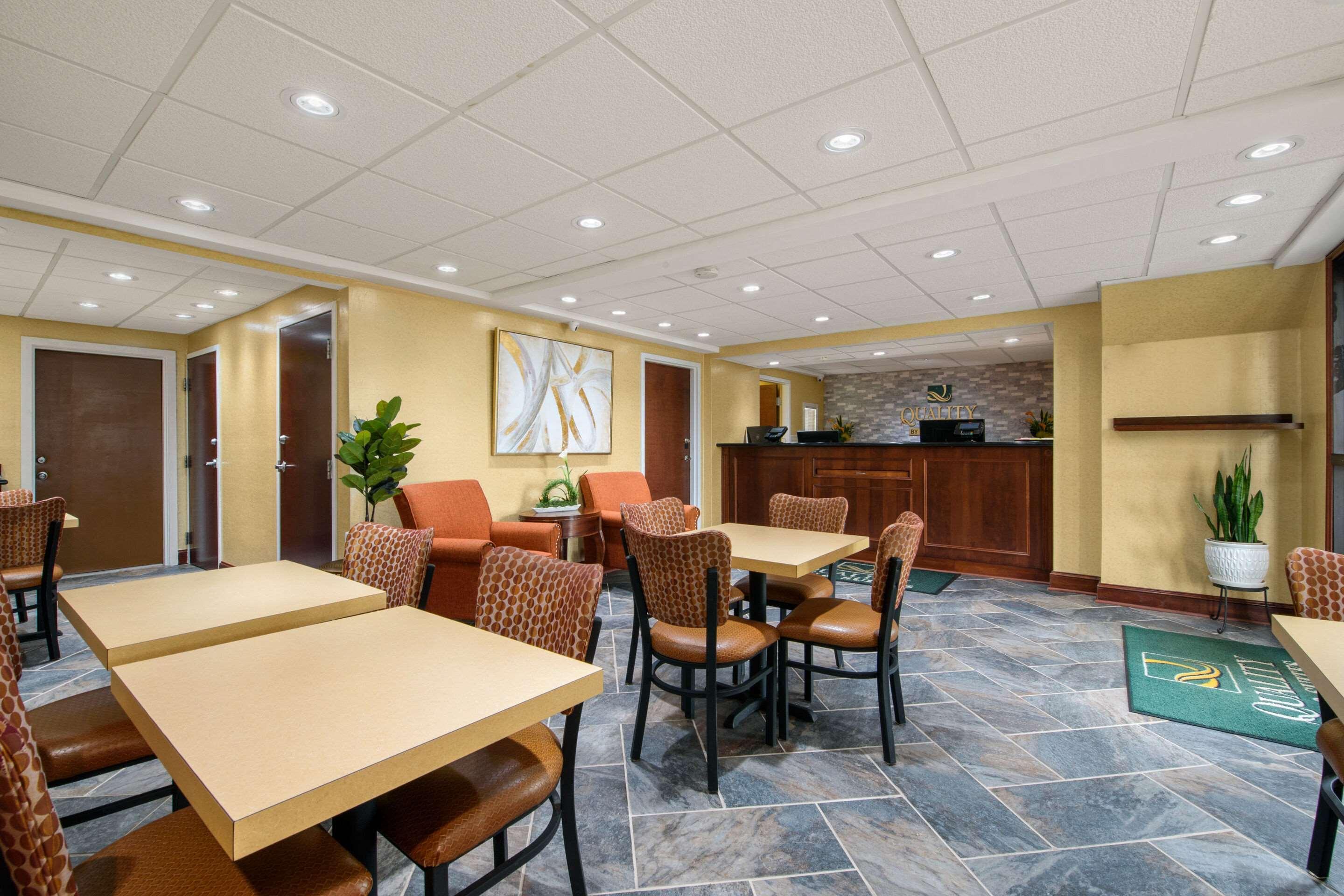 Hibiscus Inn & Suites Absecon Exterior photo