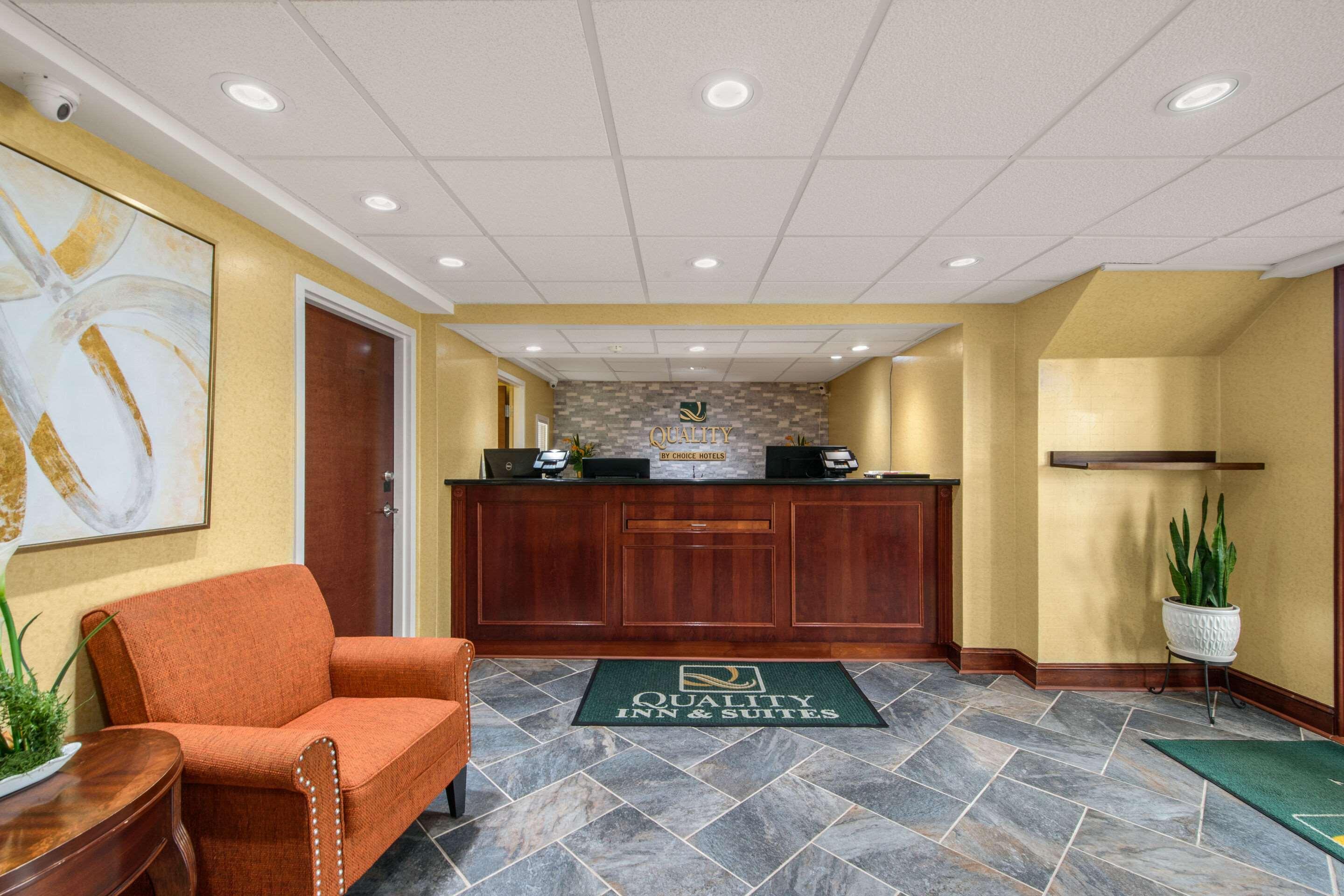 Hibiscus Inn & Suites Absecon Exterior photo